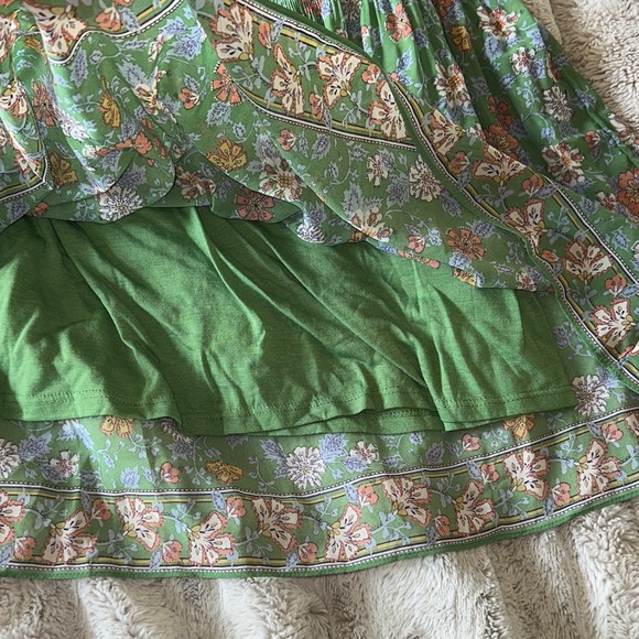 Max Studio Floral Green Skirt - Picture 5 of 5